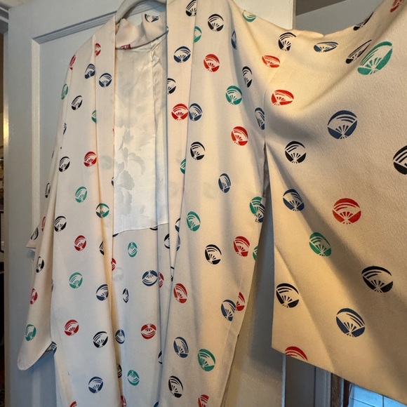 SILK JAPANESE KIMONO - Picture 3 of 4